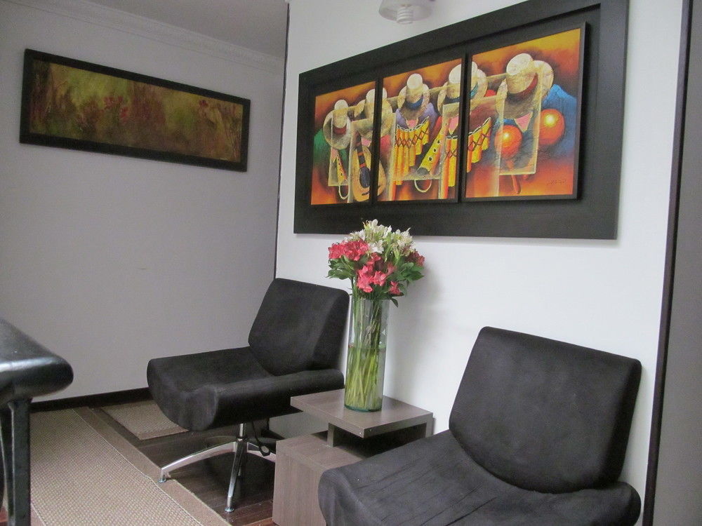 Hotel Central House A 5 Min De La Embajada Americana Bogota Luaran gambar