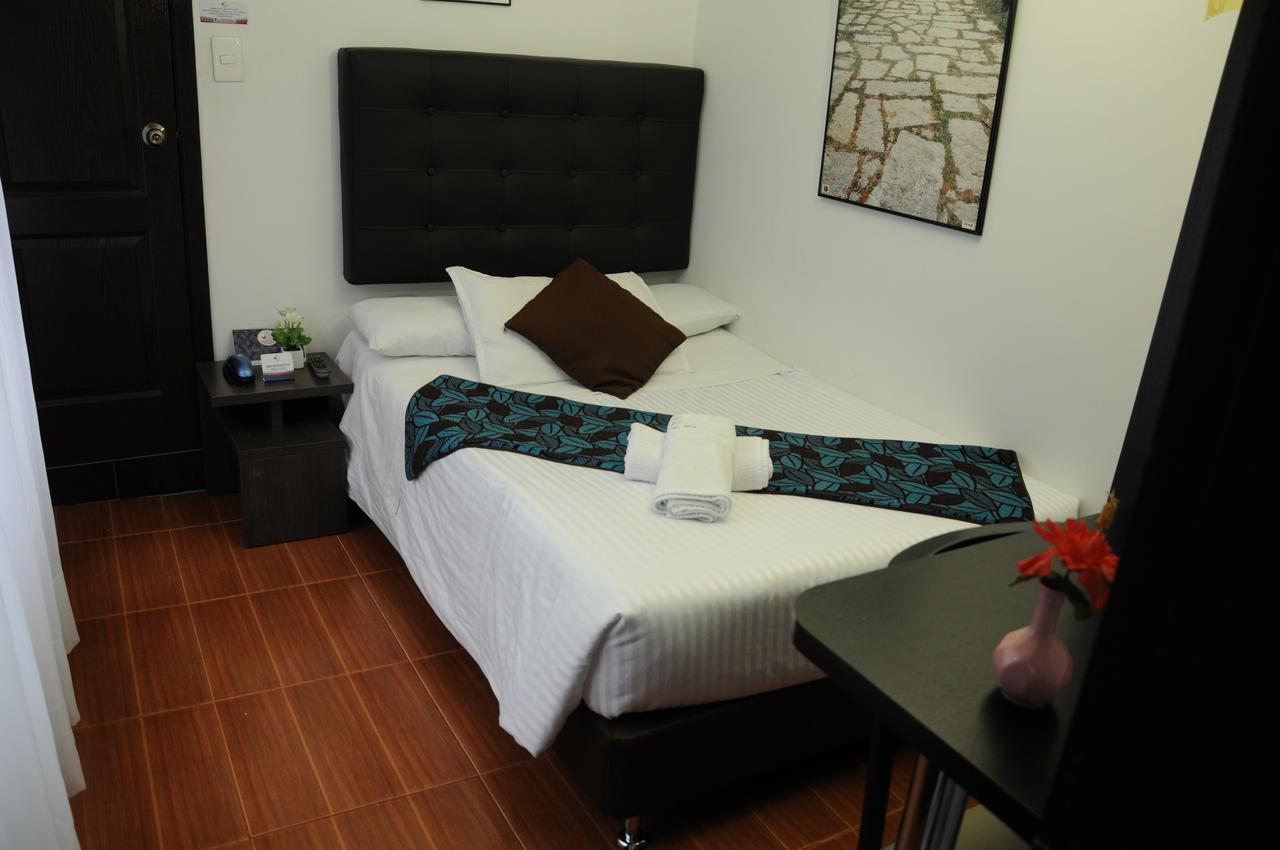 Hotel Central House A 5 Min De La Embajada Americana Bogota Luaran gambar